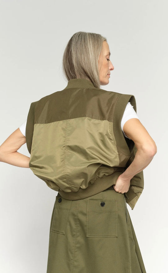 Jovo Neola Vest Olive Night