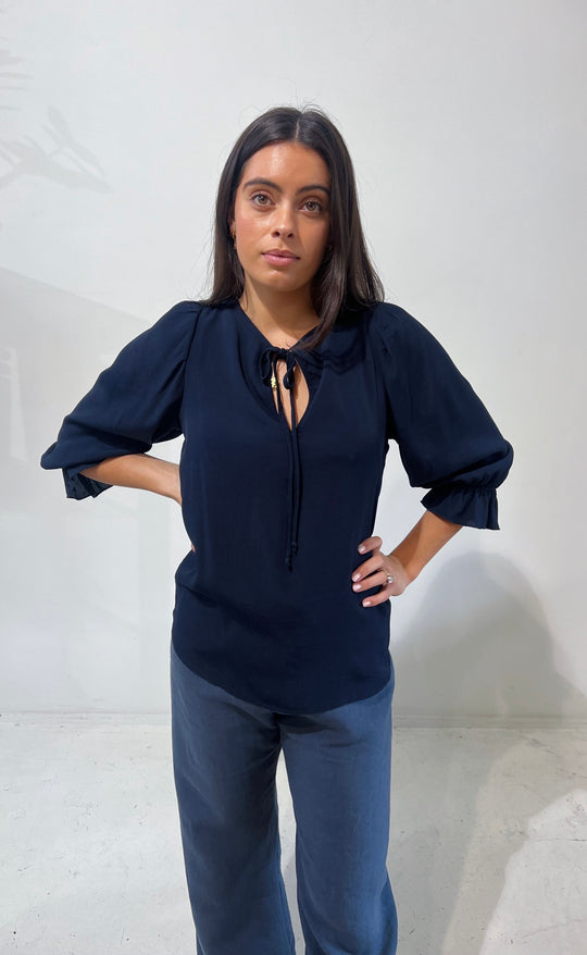 Cara Top Navy