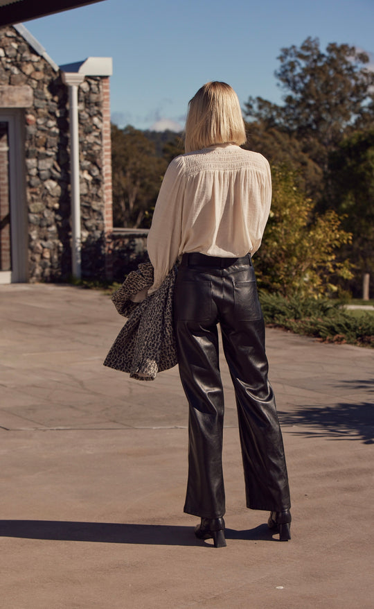 Skylark Top Cream