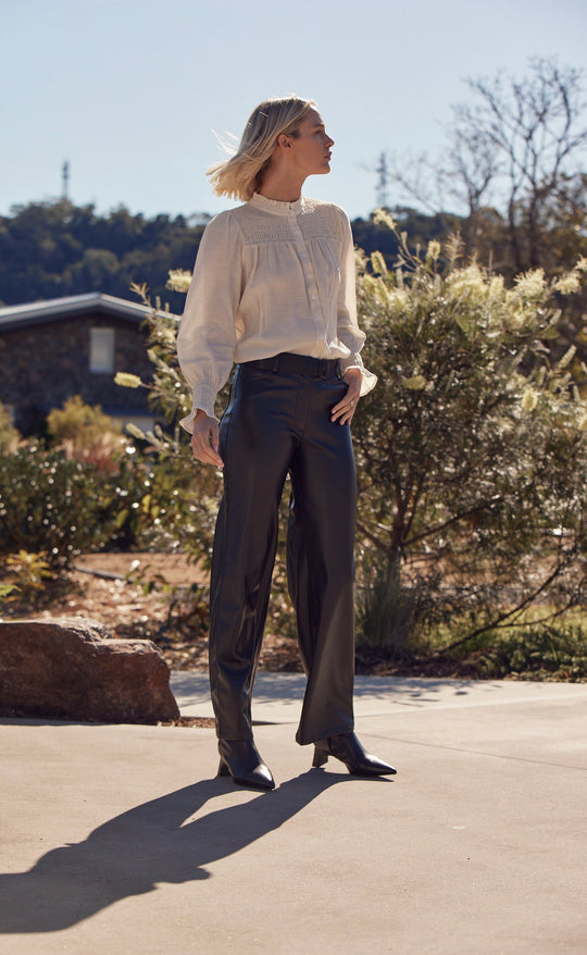 Skylark Top Cream