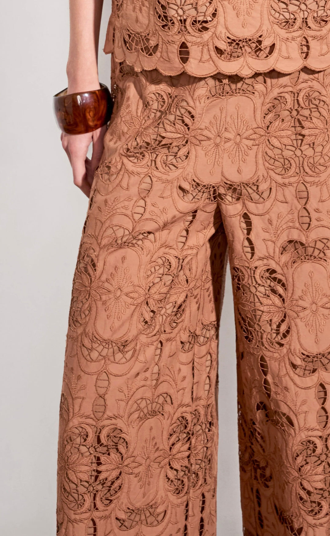 Surge Pant Truffle