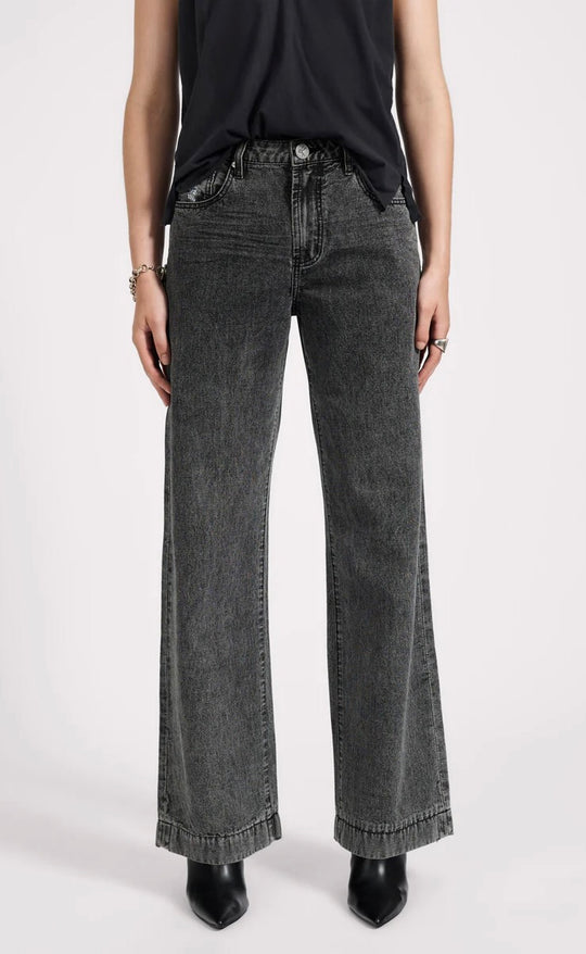 Jackson Wide Leg Jean Worn Black