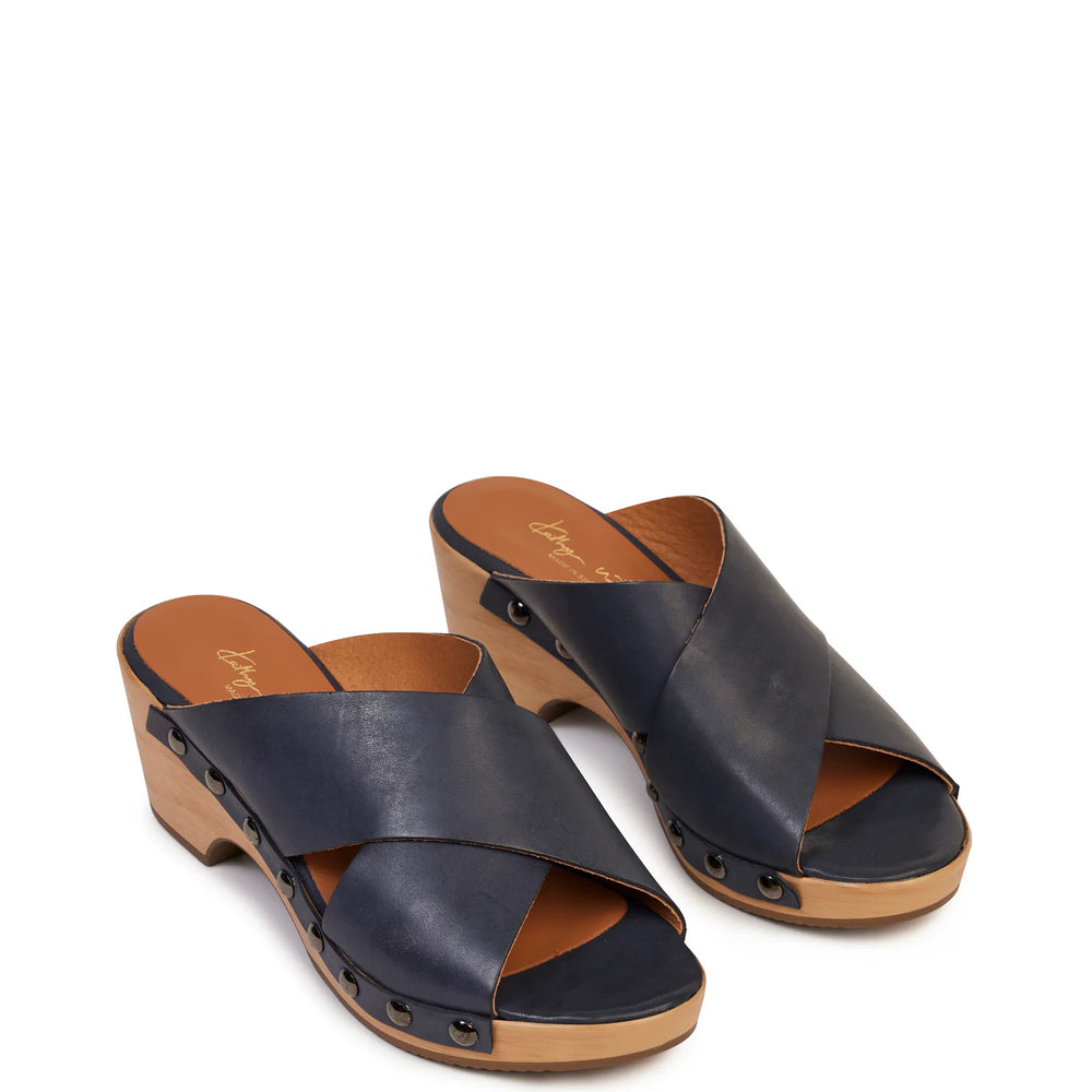 Calabasas Slide Black
