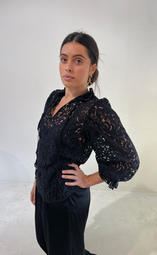 Lyons Grande Lace Blouse