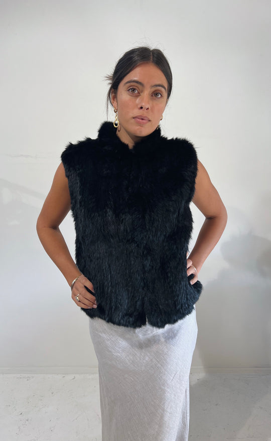 Neeve Vest Black