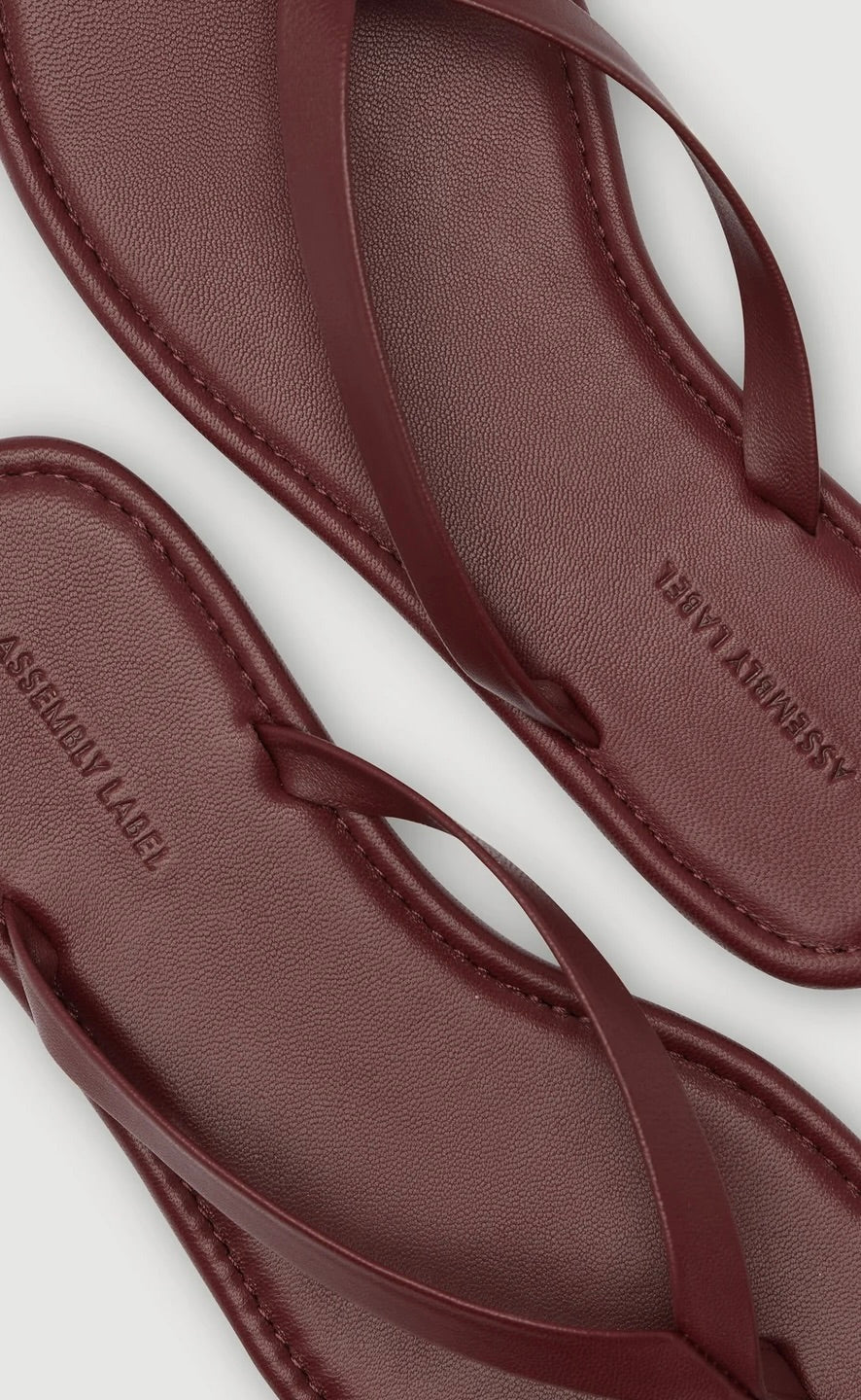 Alina Leather Thong Raisin