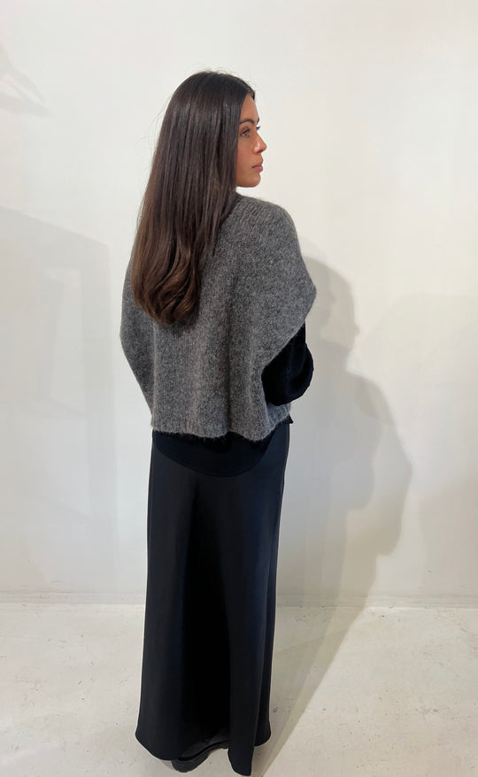 Luxe Alpaca Vest Charcoal