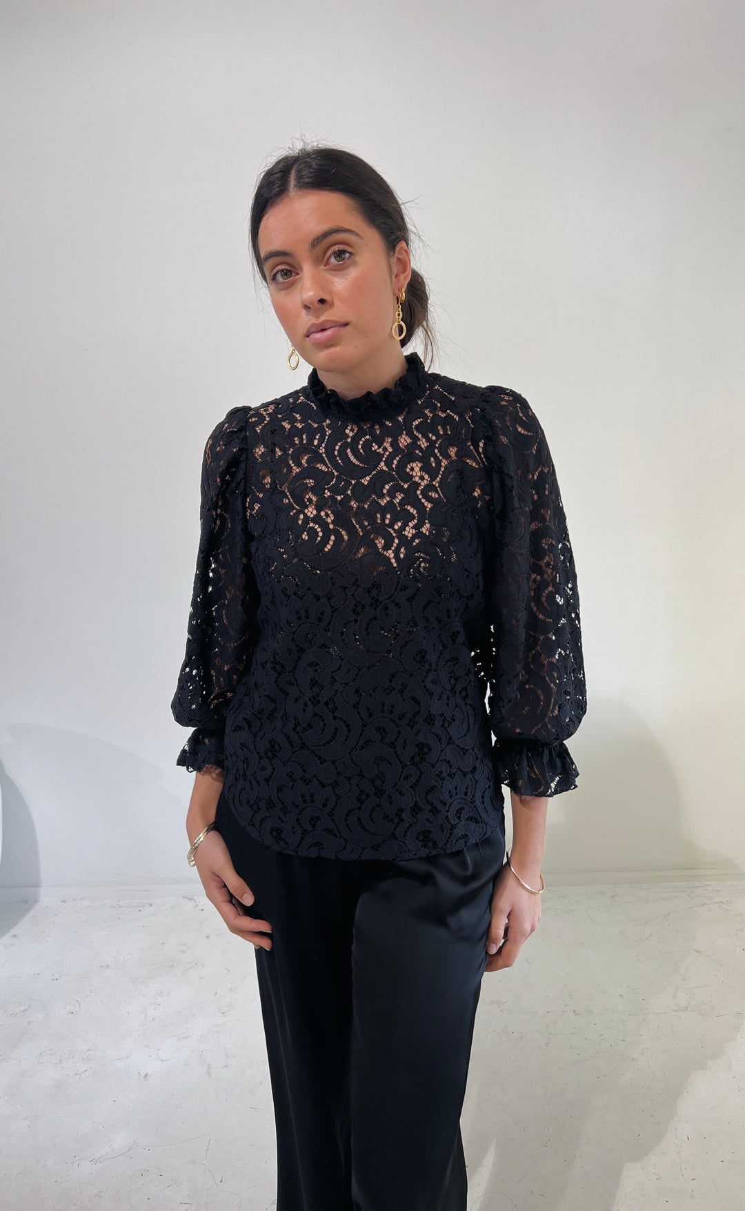 Lyons Grande Lace Blouse