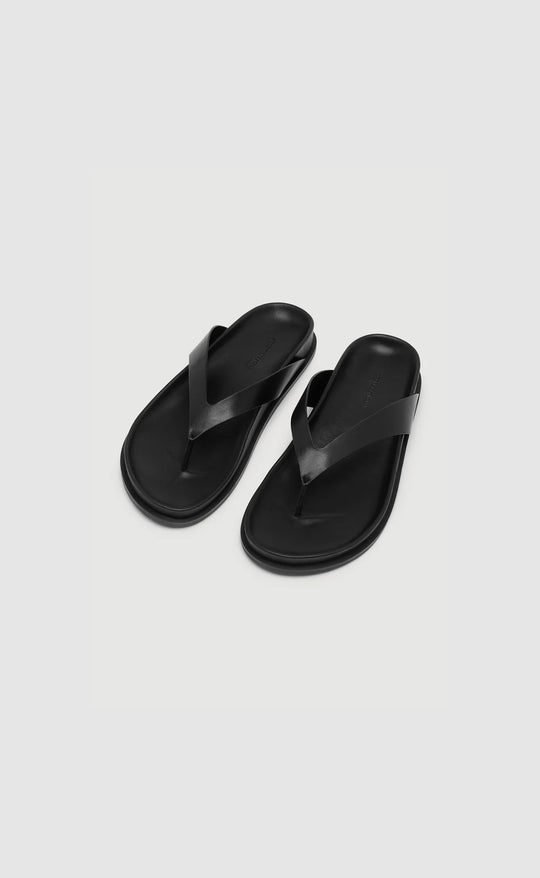 Mela Leather Thong Black