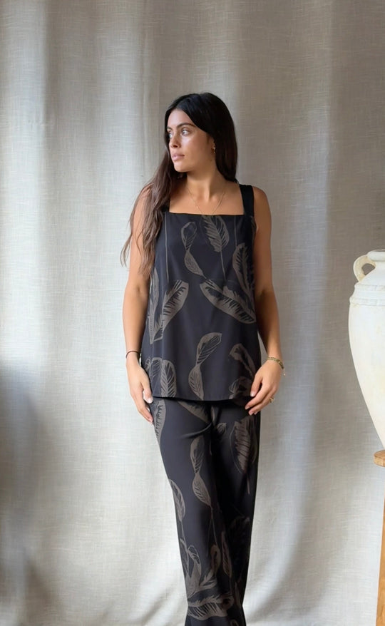 Hana Top Naomi Palm