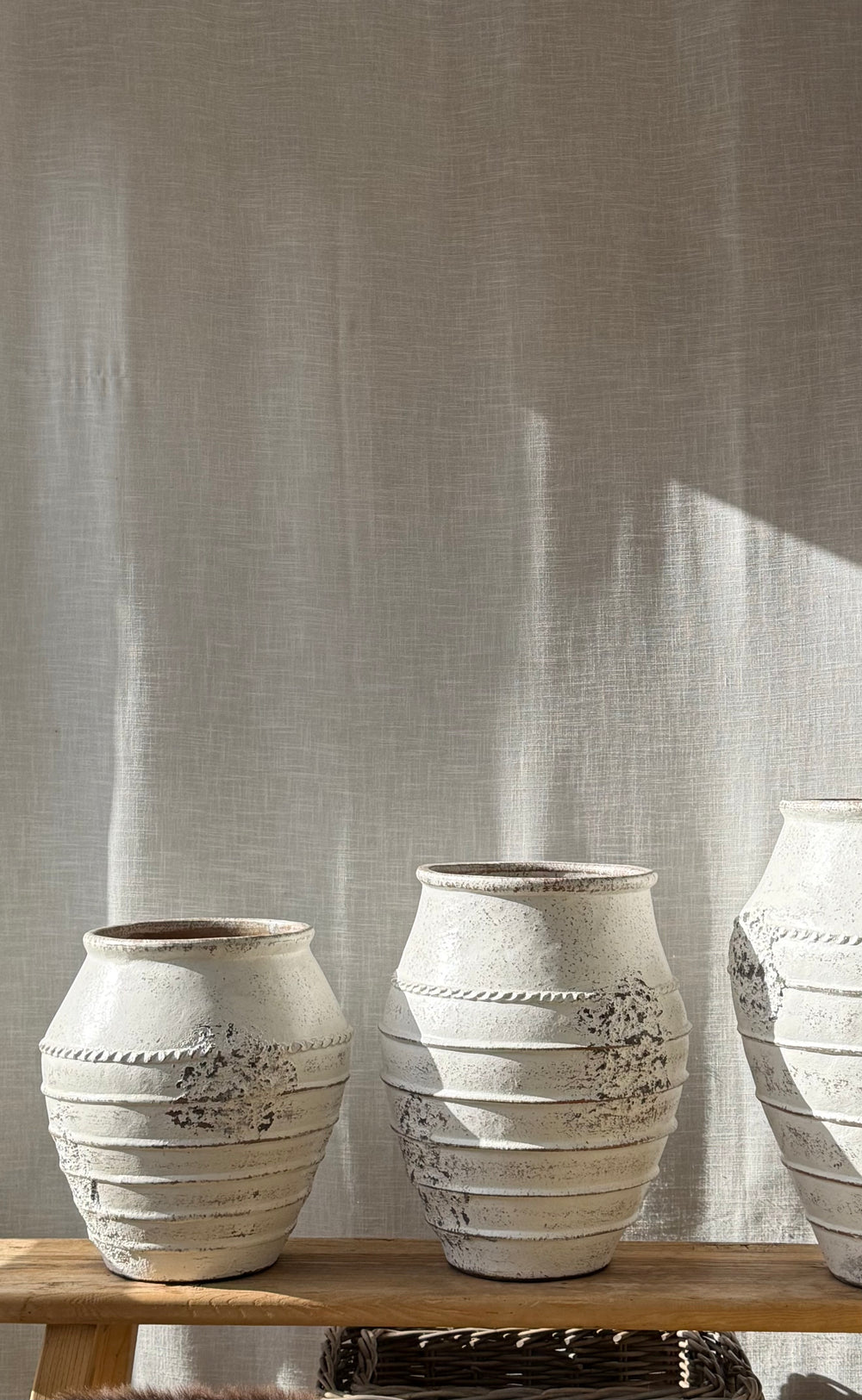 Striated Whitewash Pot S