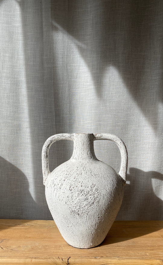 Double Handed Whitewash Urn M