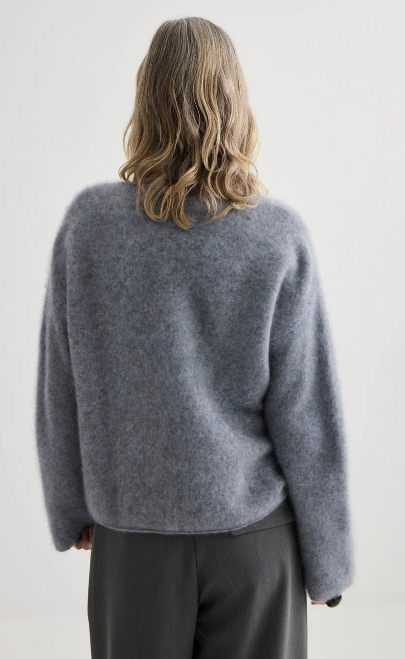 Brushed Cashmere V Neck Flannel