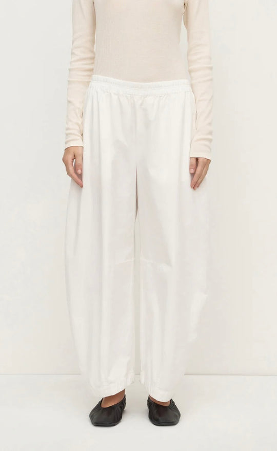 Lola Barrel Pant White