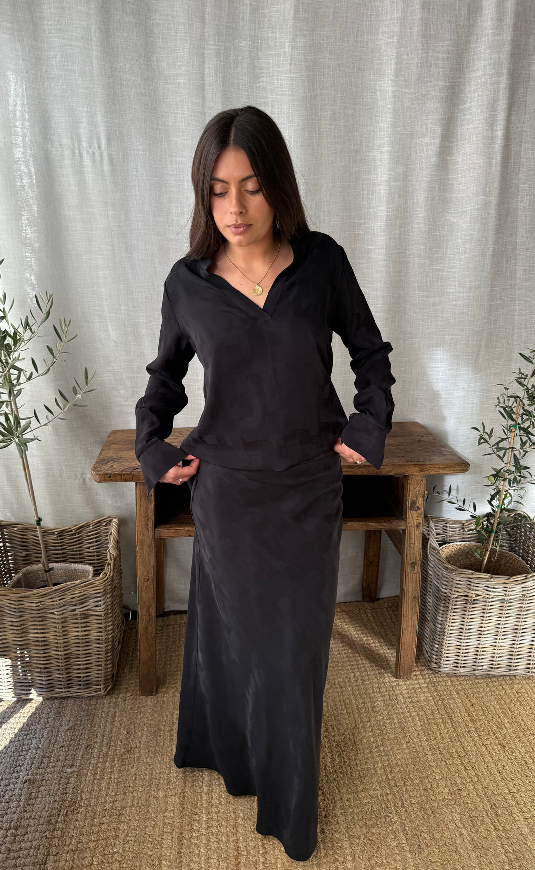 Luminate Shirt Black Vogue Satin