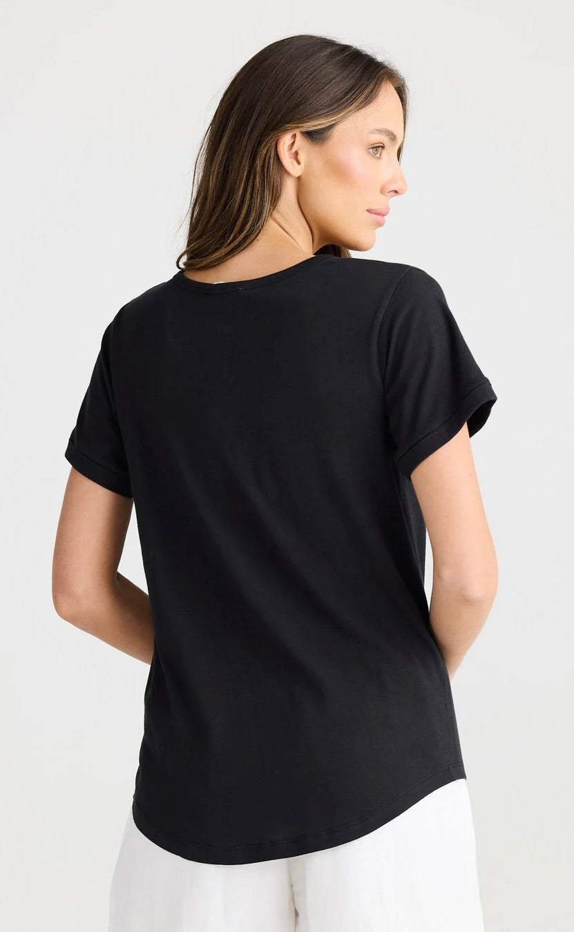 Kasai Tee Black