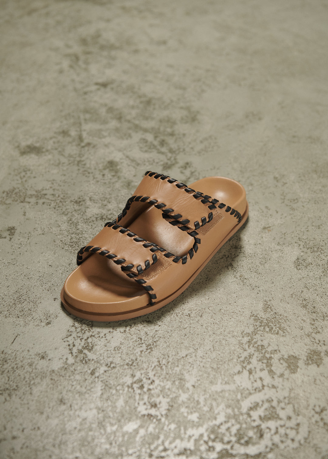 Fontelina Footbed | Tan / Black Trim