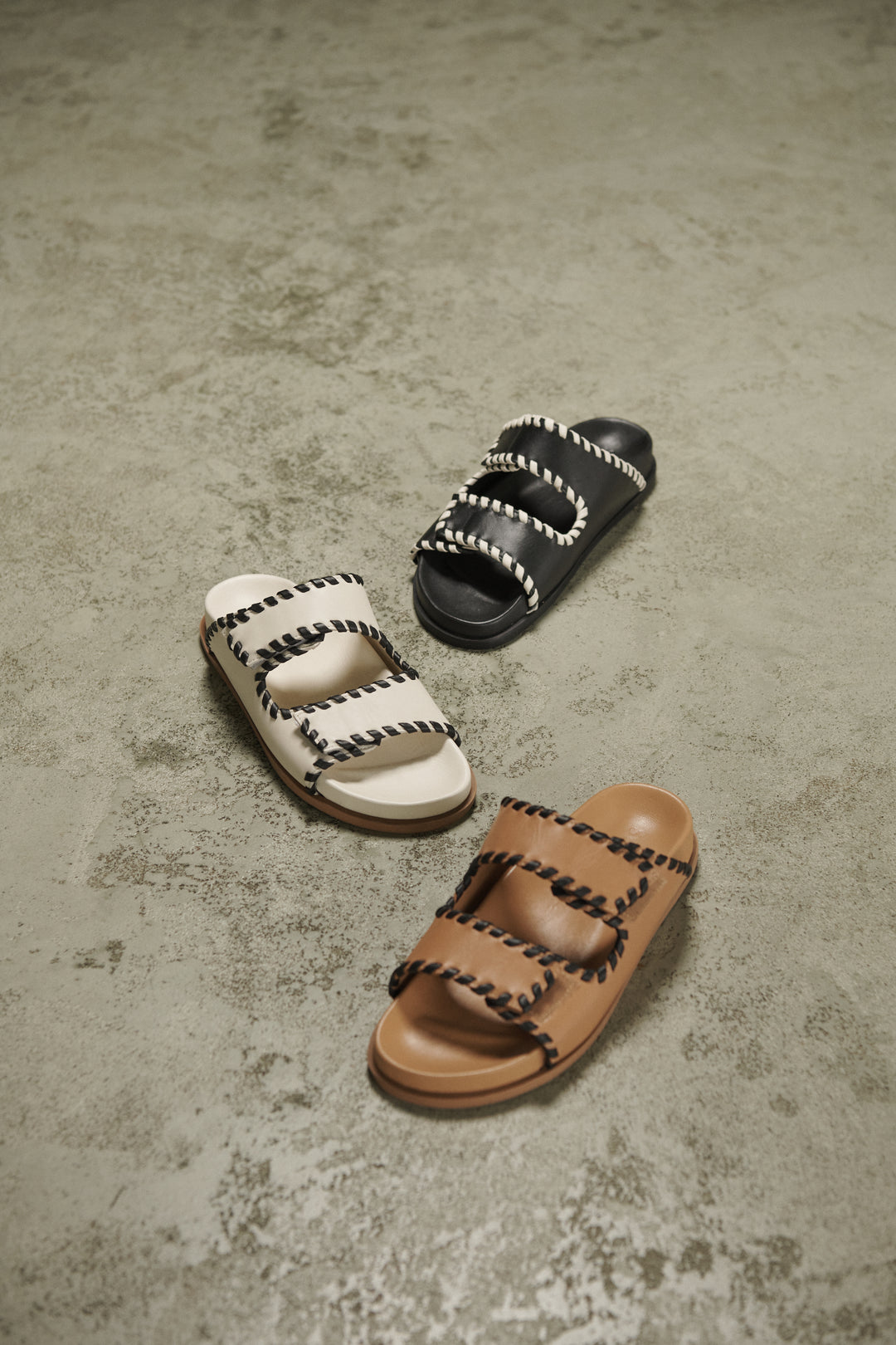 Fontelina Footbed | Tan / Black Trim