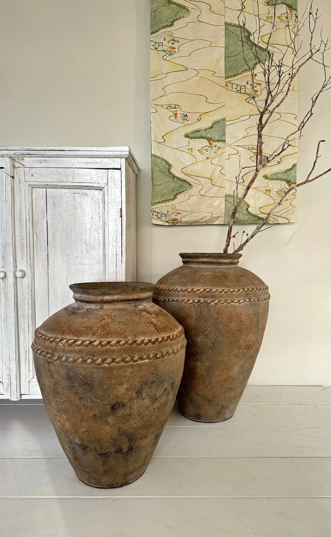 Textured Earthen Pot L