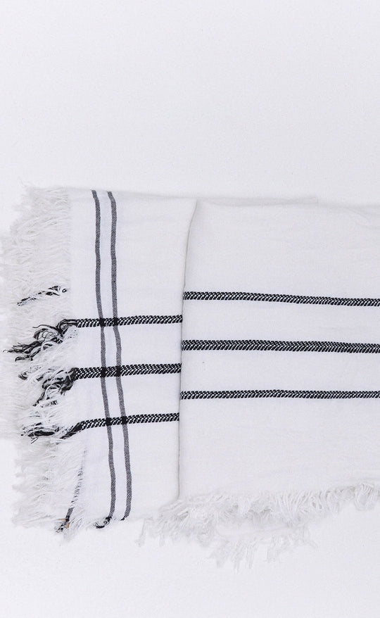Scarf Ivory / Black Stripe
