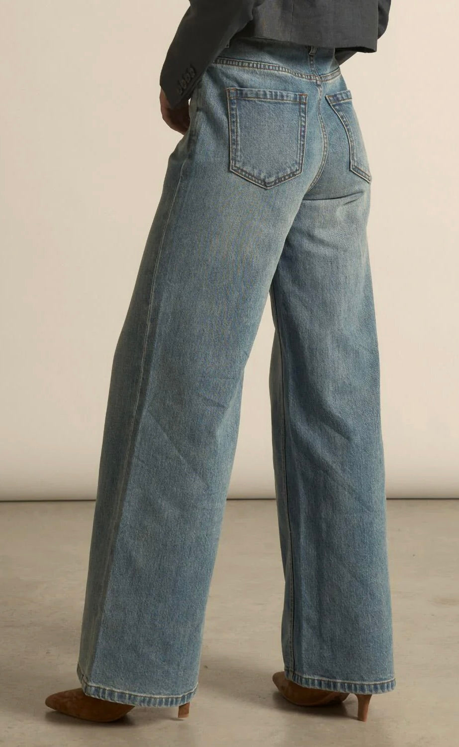Aura Jean Mid Denim