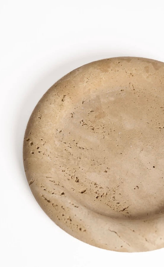 Bay Round Tray | Light
Travertine