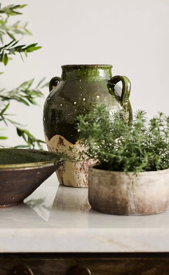 Romano Urn Green
