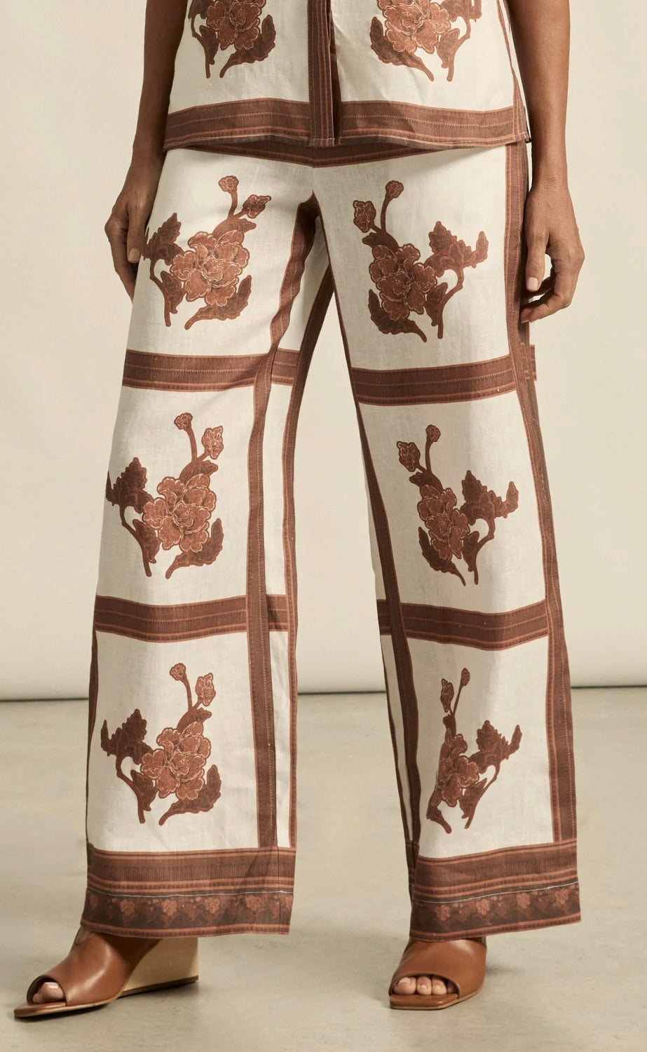 Gesture Pant Coffee Collage