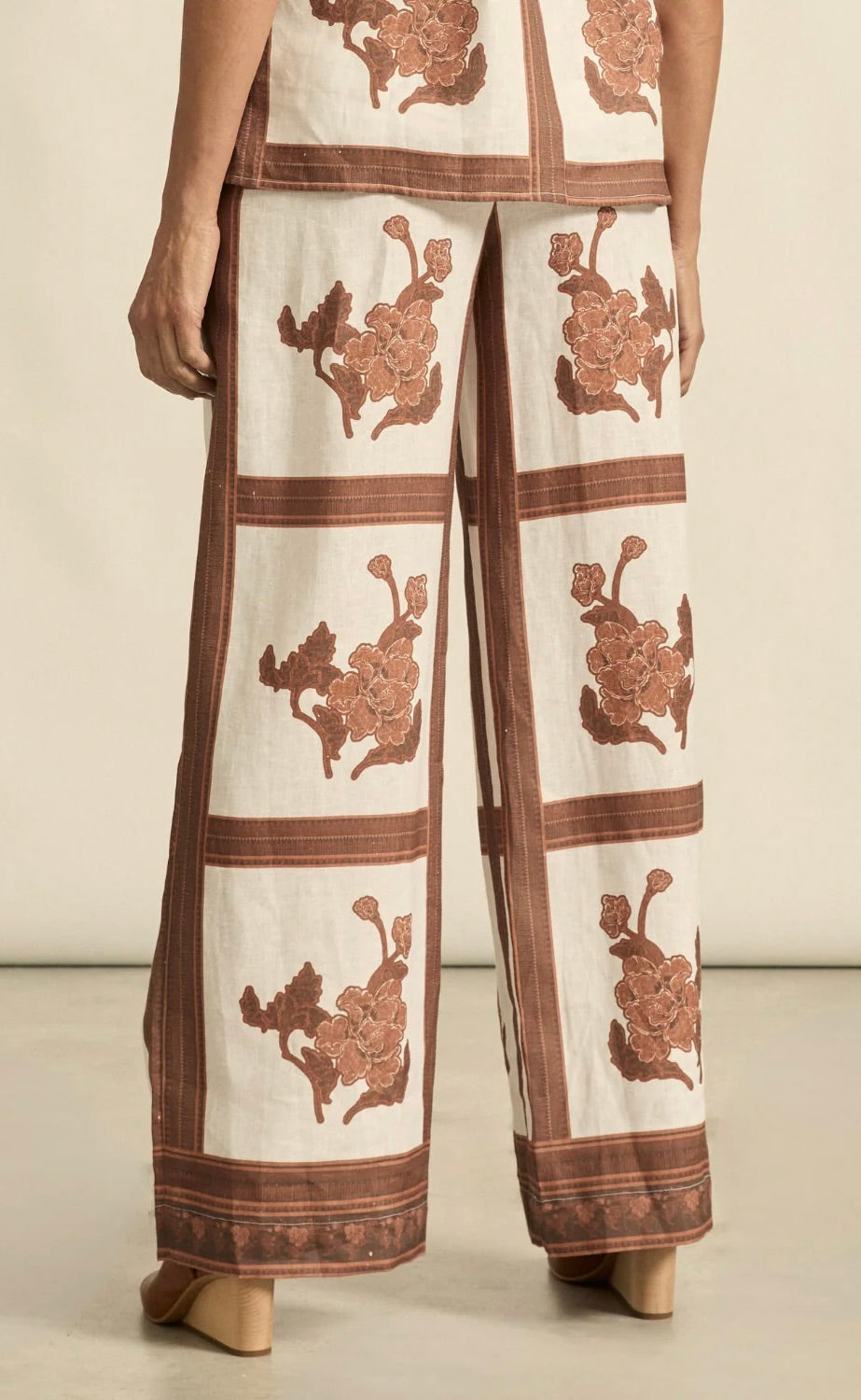 Gesture Pant Coffee Collage