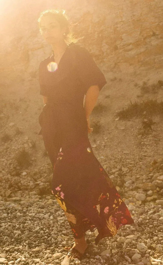Wandi Flowwi Dress Black