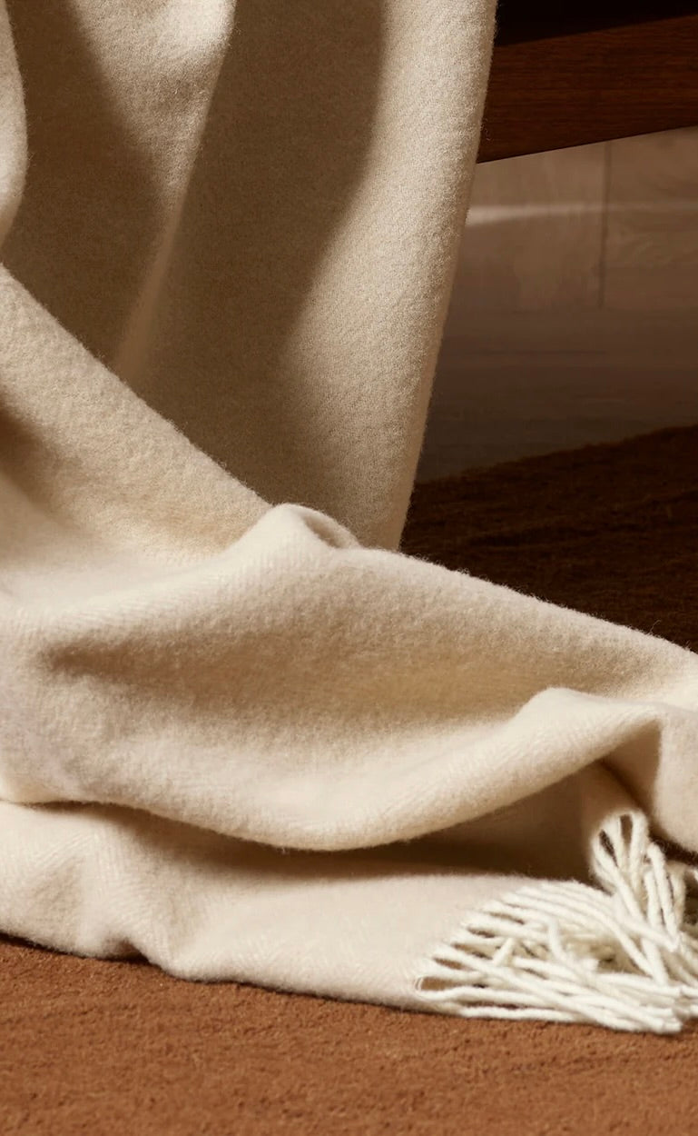 Mosman Throw Oyster - 100% Merino