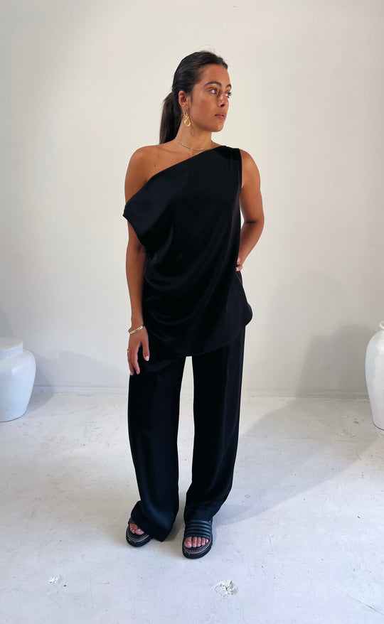 Billie Top Black Satin
