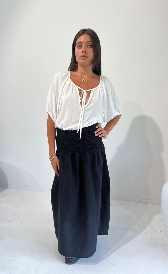 Temple Skirt Black Linen