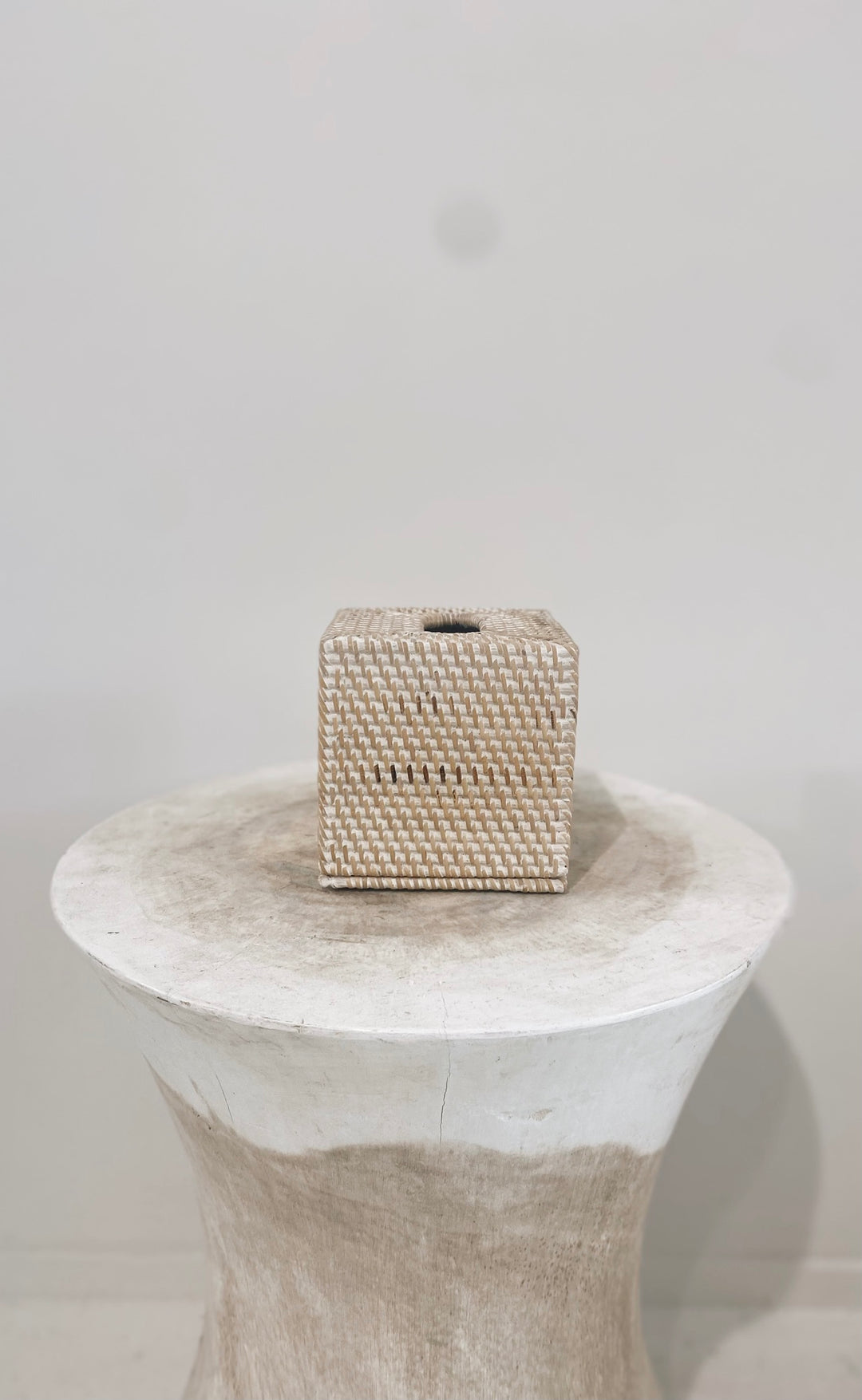 Whitewash Rattan Tissue Box - Sqaure