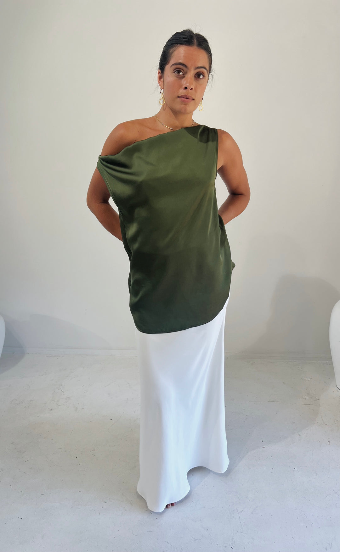 Billie Top Olive Satin