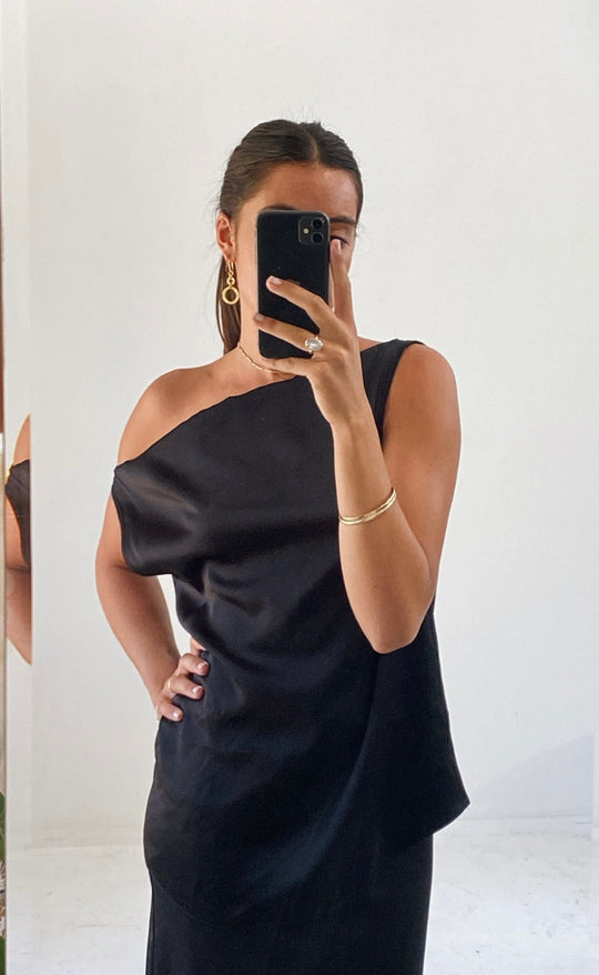 Billie Top Black Satin