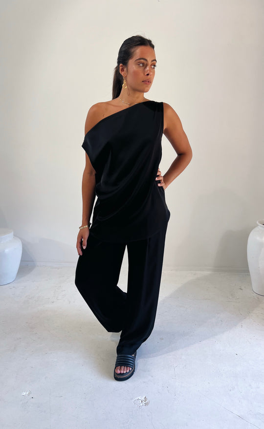 Billie Top Black Satin
