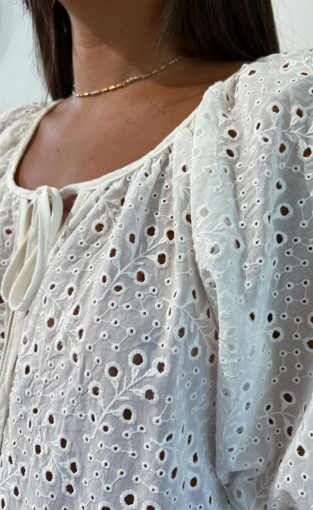 Joy Top White Lace