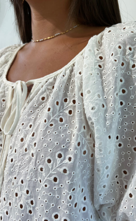 Joy Top White Lace