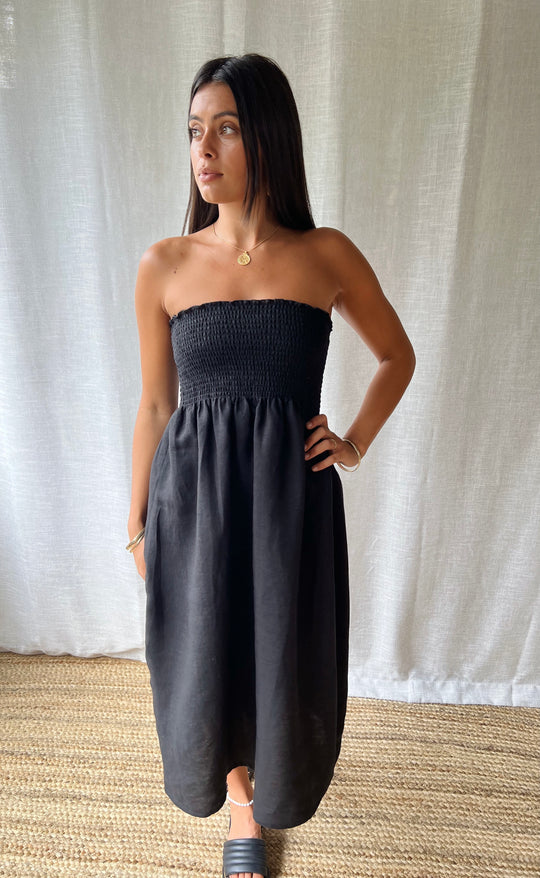 Temple Skirt Black Linen